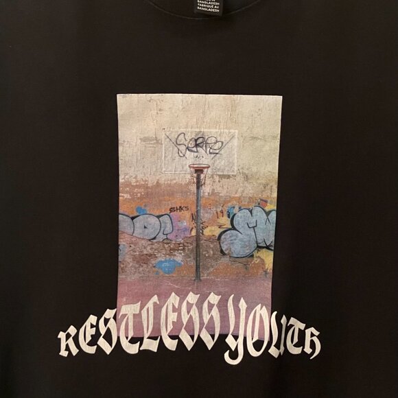 H&M Restless Youth Black Relaxed Fit Men's Size Extra Small T-Shirt Men's XS - Picture 2 of 6